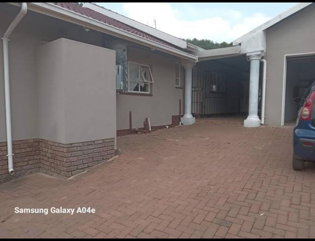 3 BEDROOM HOUSE FOR SALE IN CASHAN